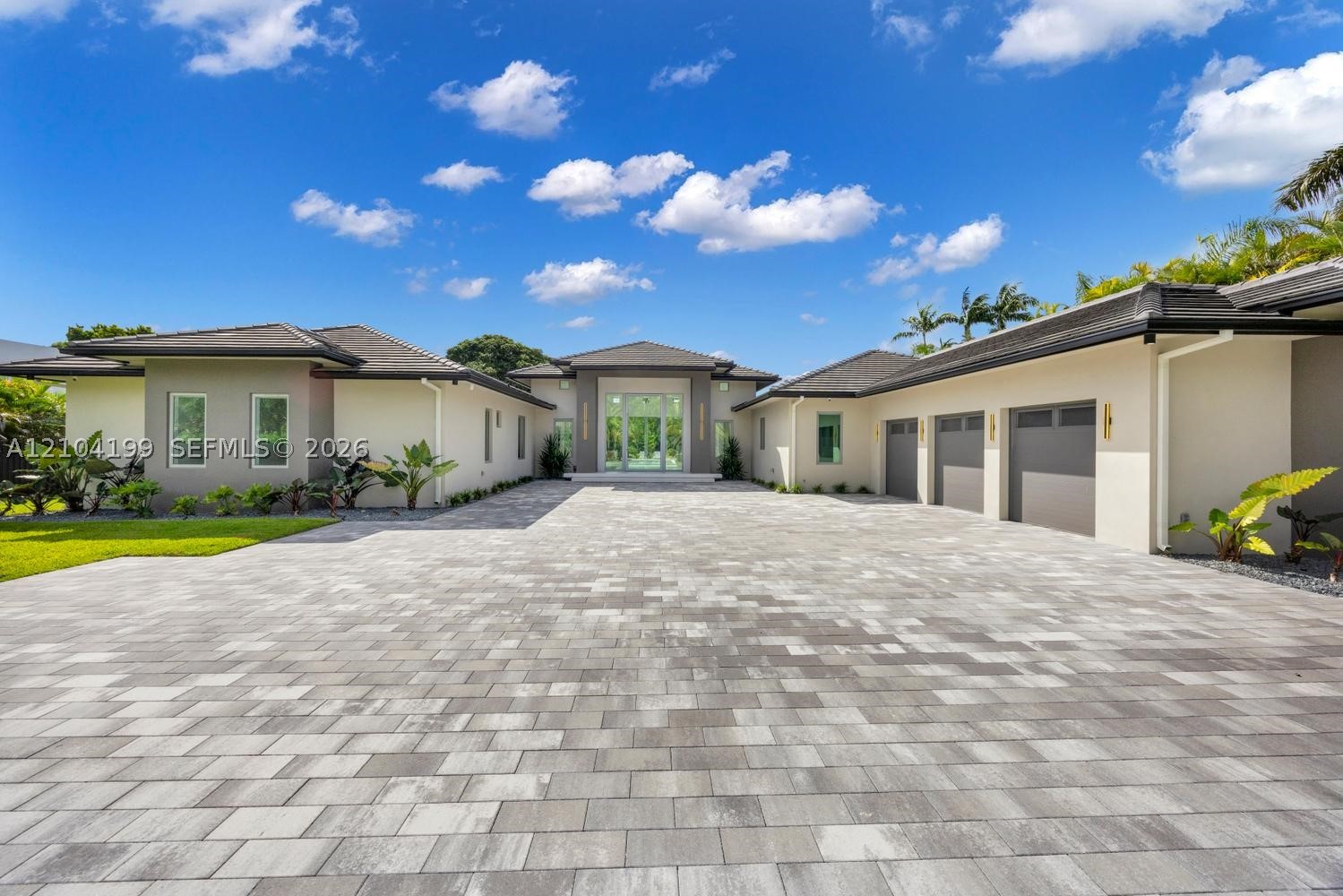 11240 SW 95th St, Miami FL 33176