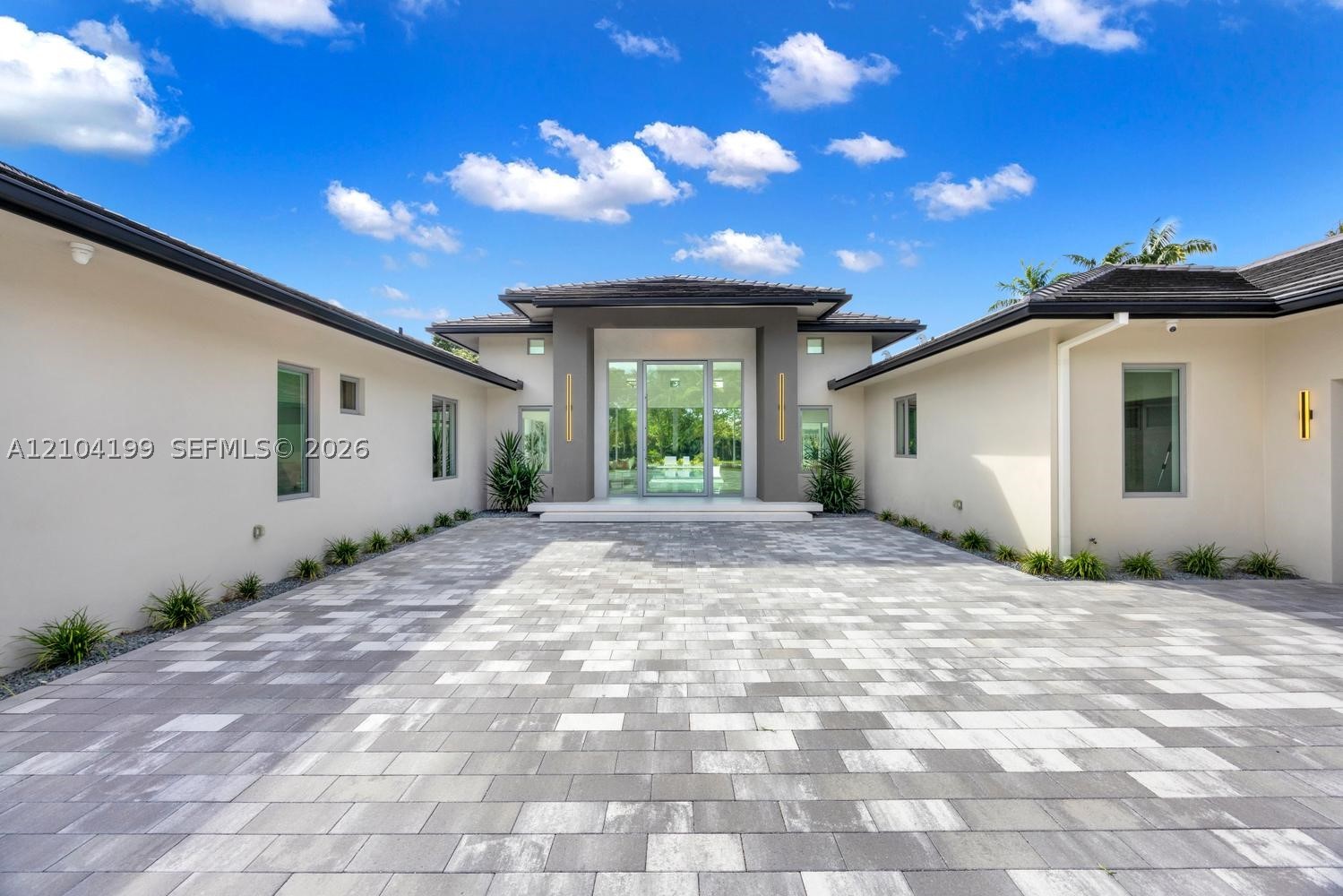 11240 SW 95th St, Miami FL 33176