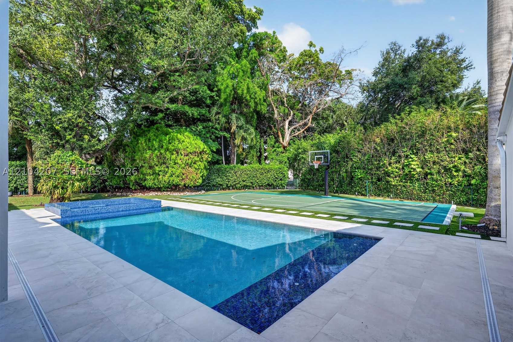 7001 Robles St, Coral Gables FL 33143