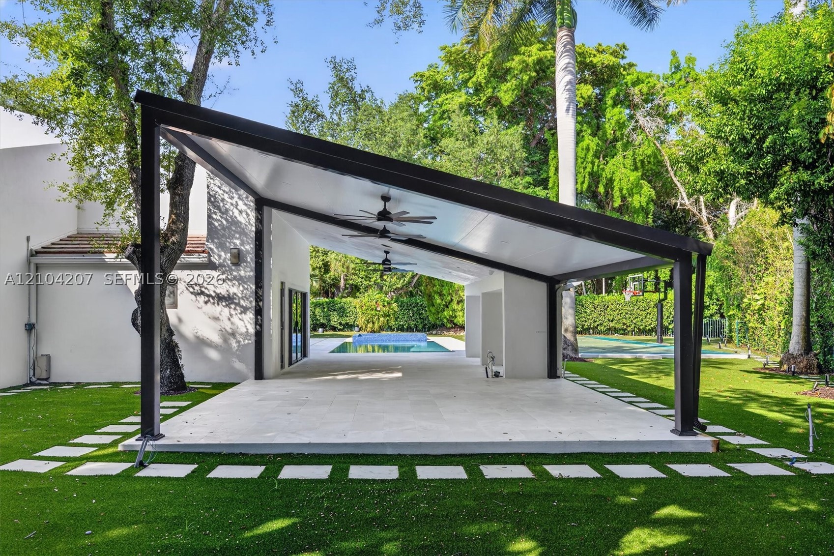 7001 Robles St, Coral Gables FL 33143