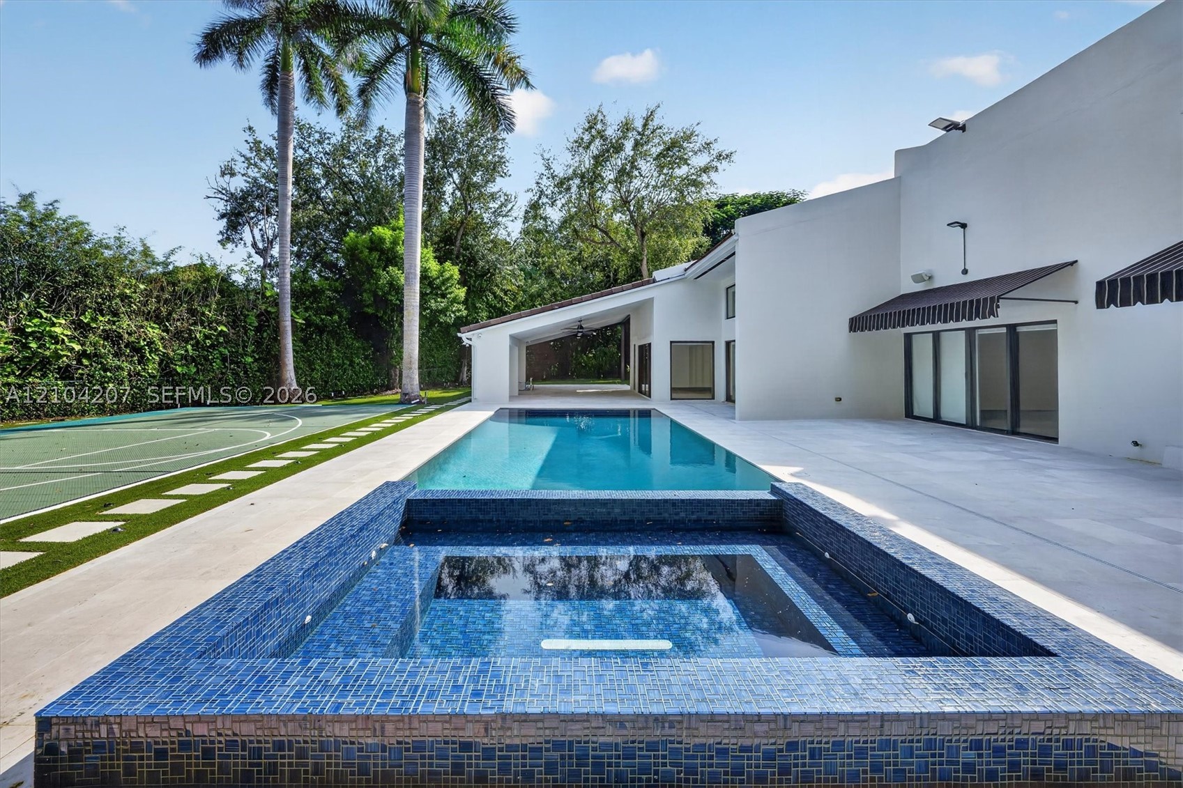 7001 Robles St, Coral Gables FL 33143
