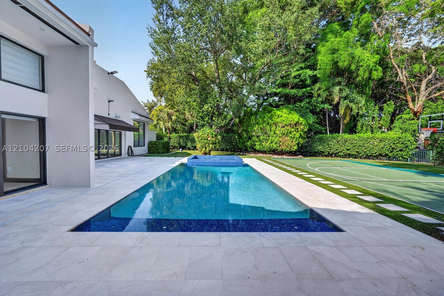 7001 Robles St, Coral Gables FL 33143