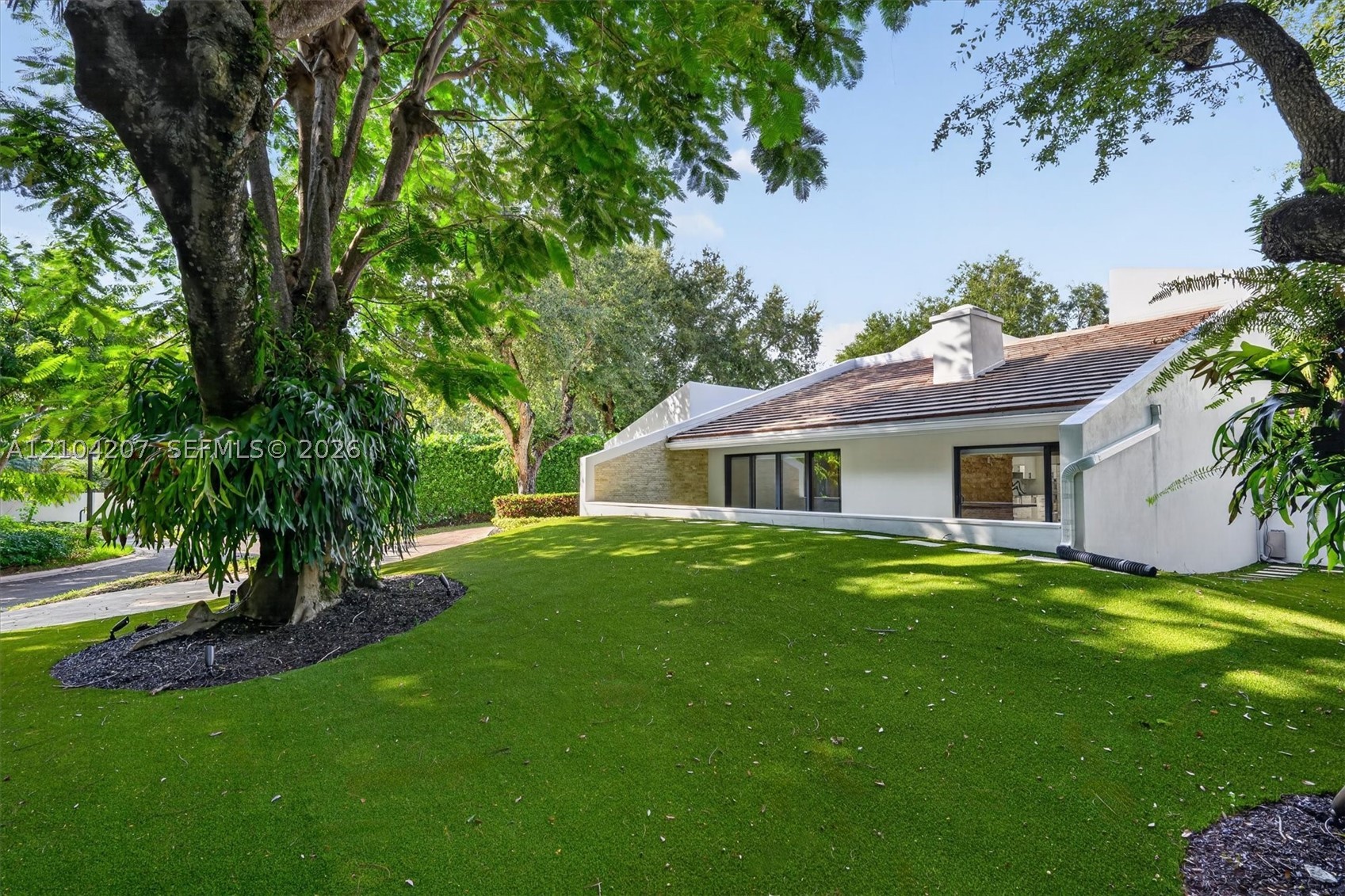 7001 Robles St, Coral Gables FL 33143