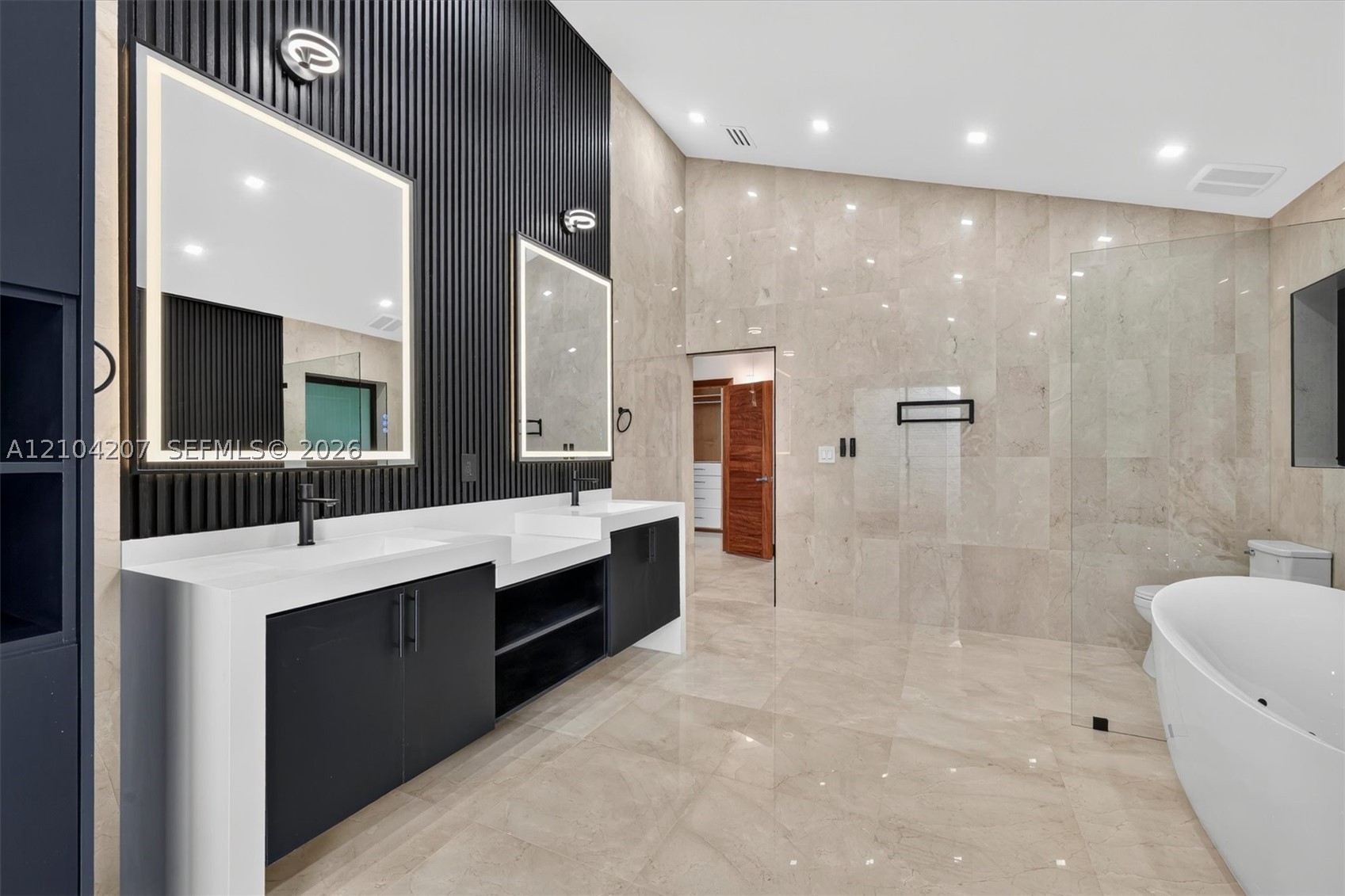 7001 Robles St, Coral Gables FL 33143