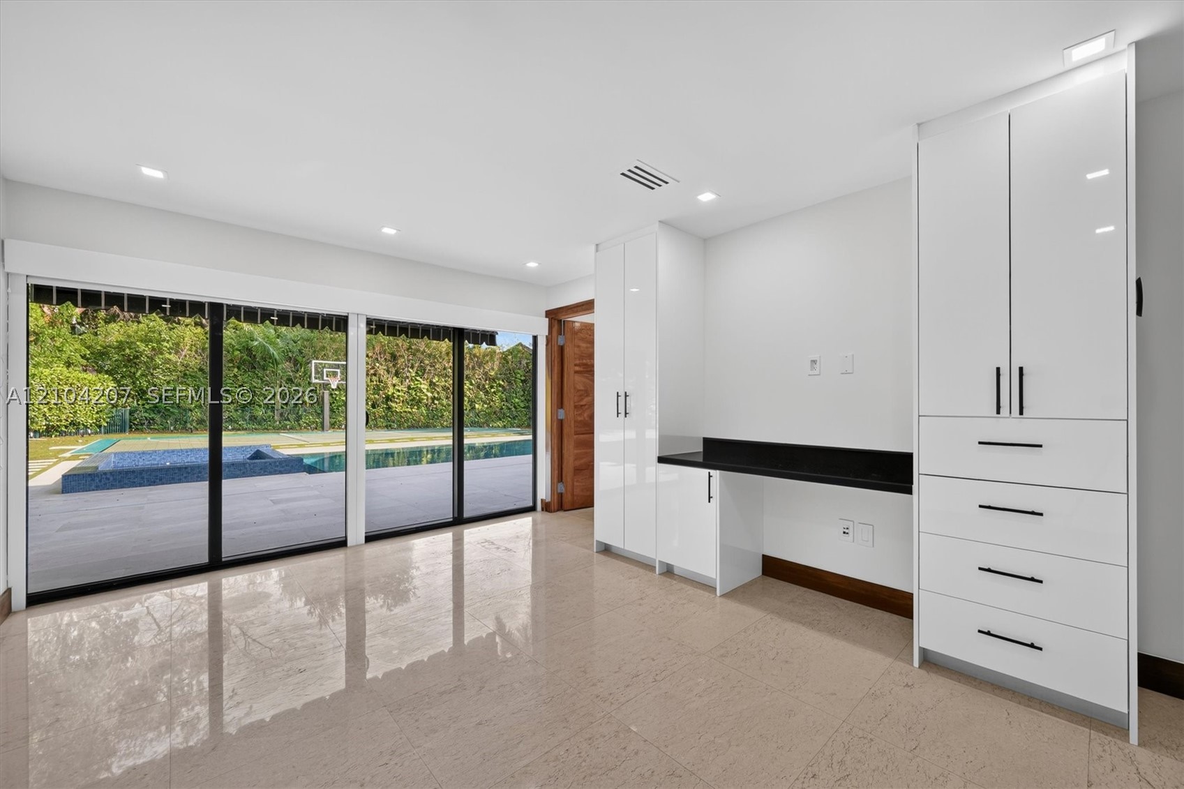 7001 Robles St, Coral Gables FL 33143