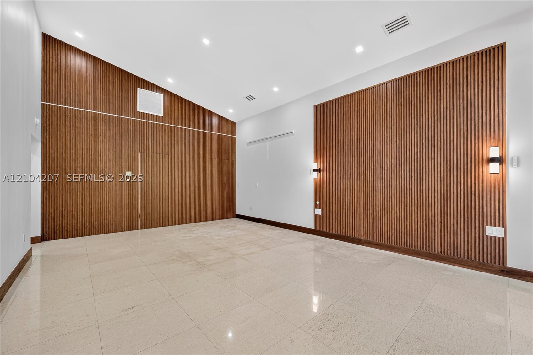 7001 Robles St, Coral Gables FL 33143