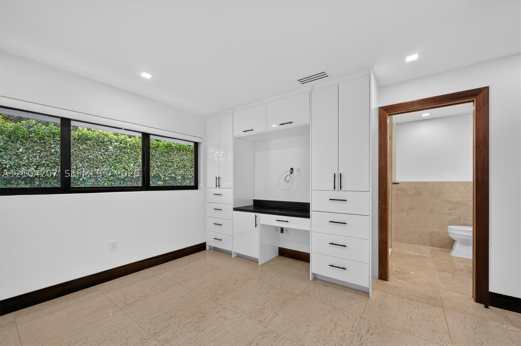 7001 Robles St, Coral Gables FL 33143