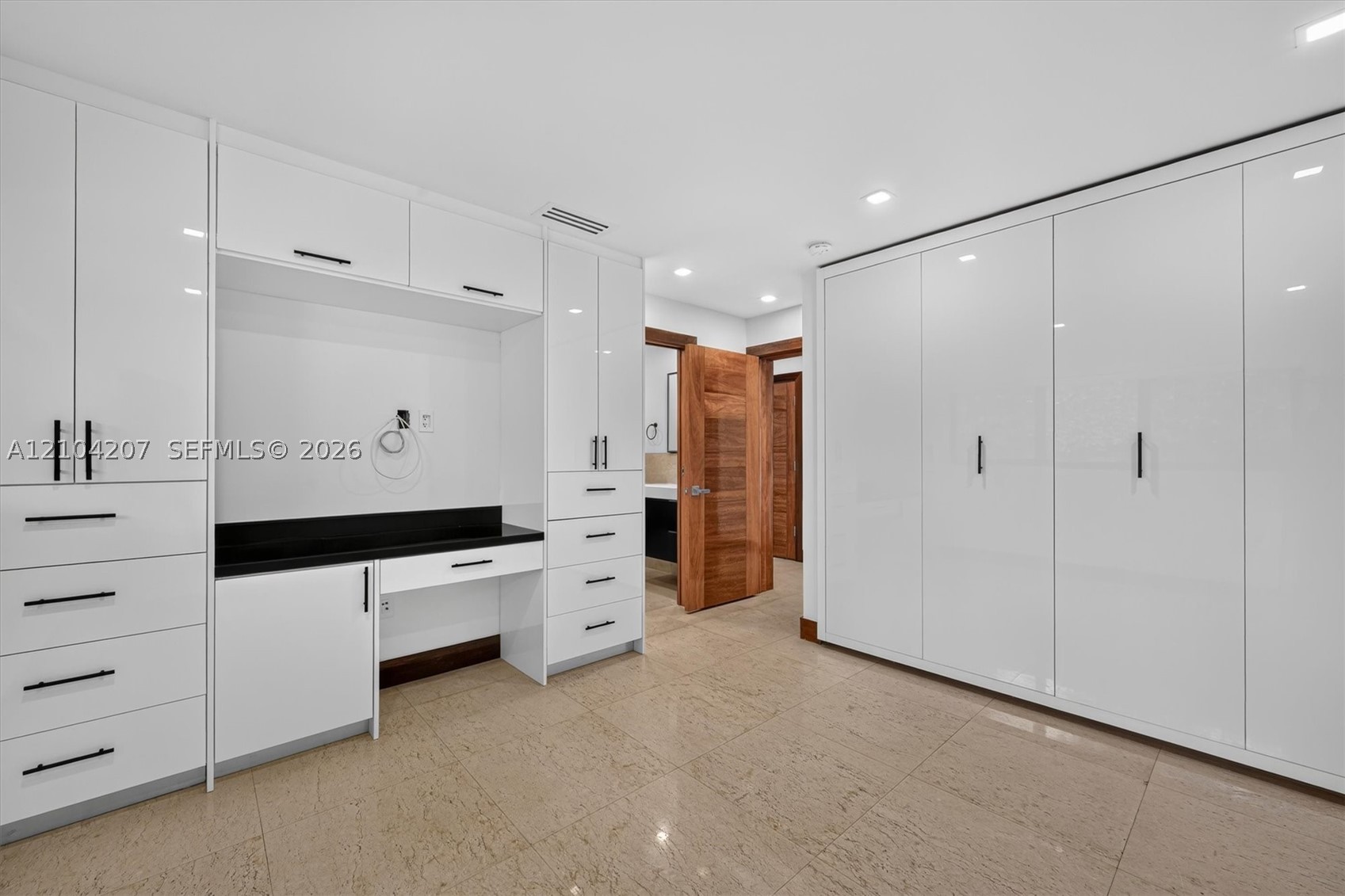 7001 Robles St, Coral Gables FL 33143
