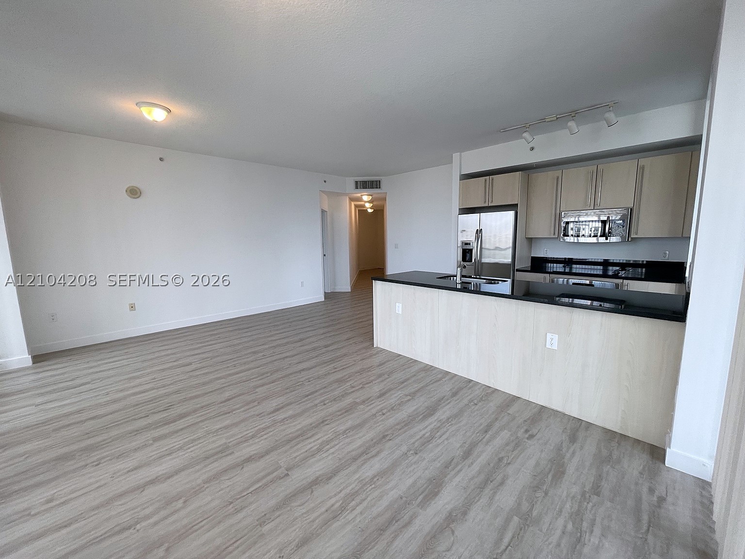 79 SW 12th St #1001-S, Miami FL 33130