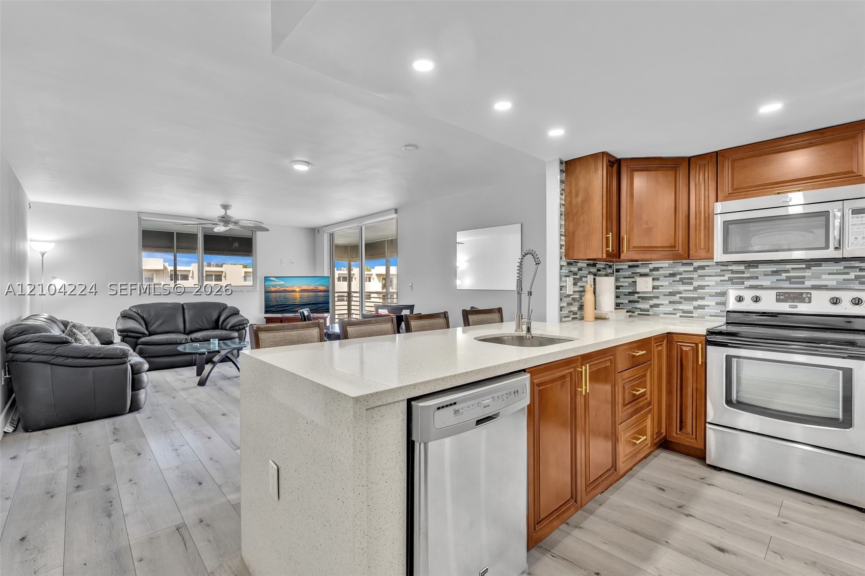 3849 NE 169th St #406, North Miami Beach FL 33160