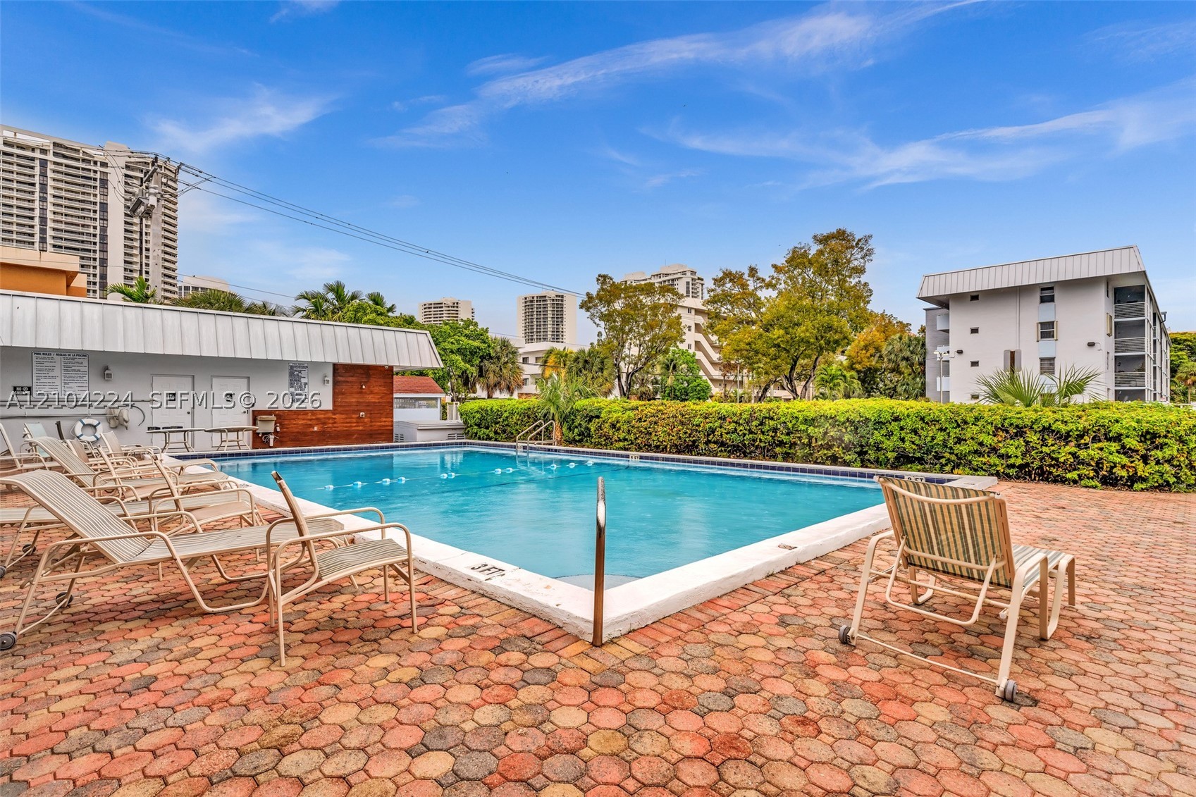 3849 NE 169th St #406, North Miami Beach FL 33160