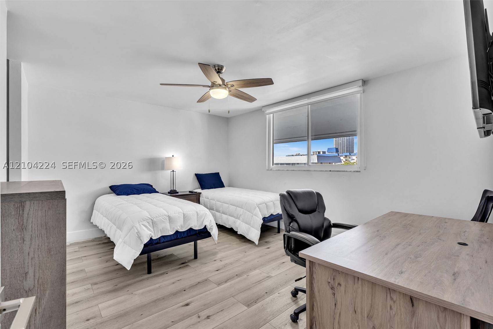 3849 NE 169th St #406, North Miami Beach FL 33160