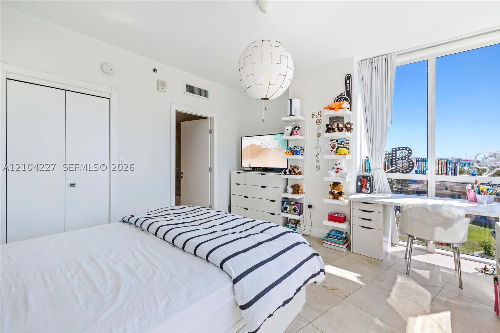 400 Alton Rd #610, Miami Beach FL 33139