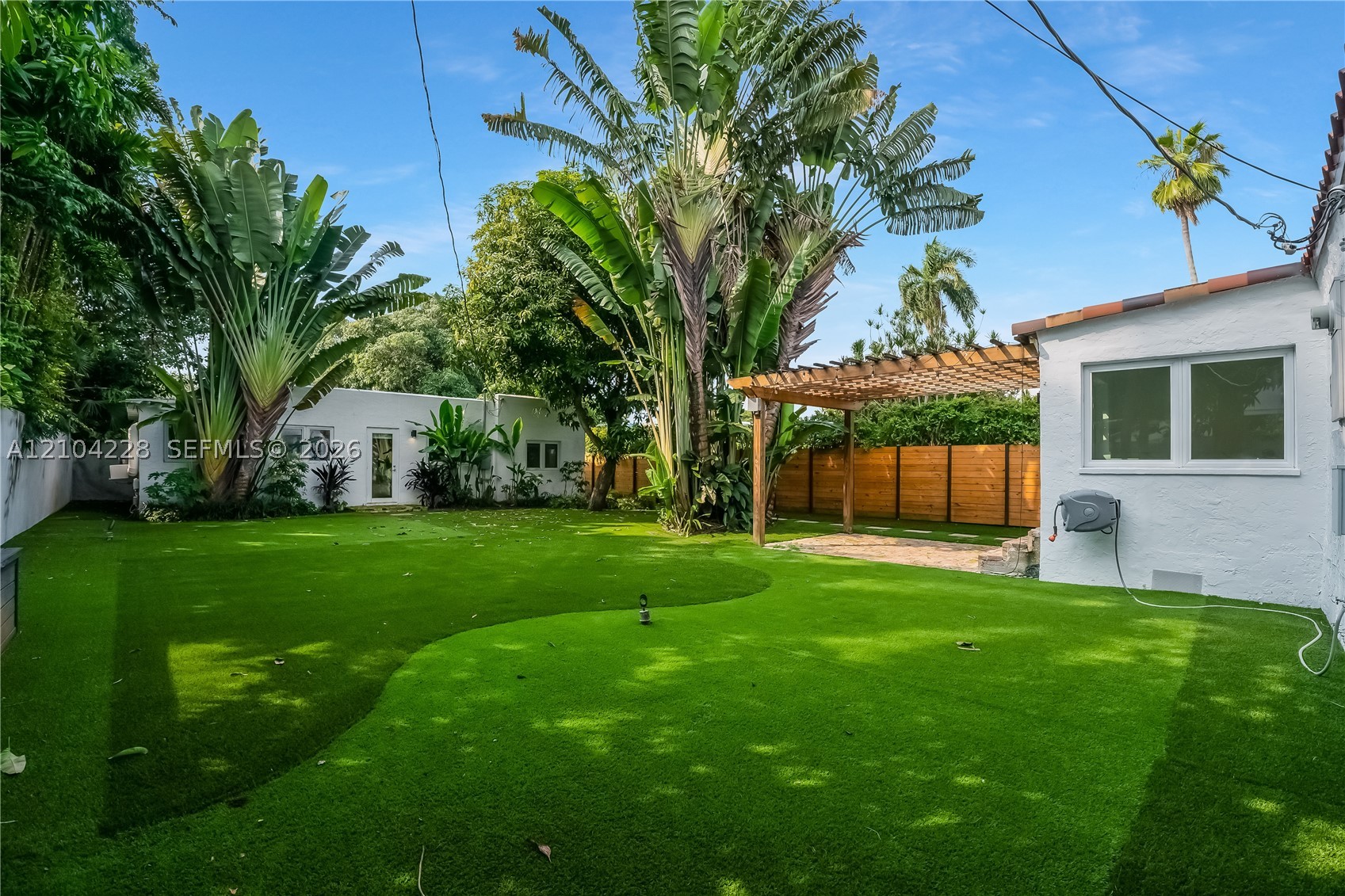 718 NE 87th St, Miami FL 33138
