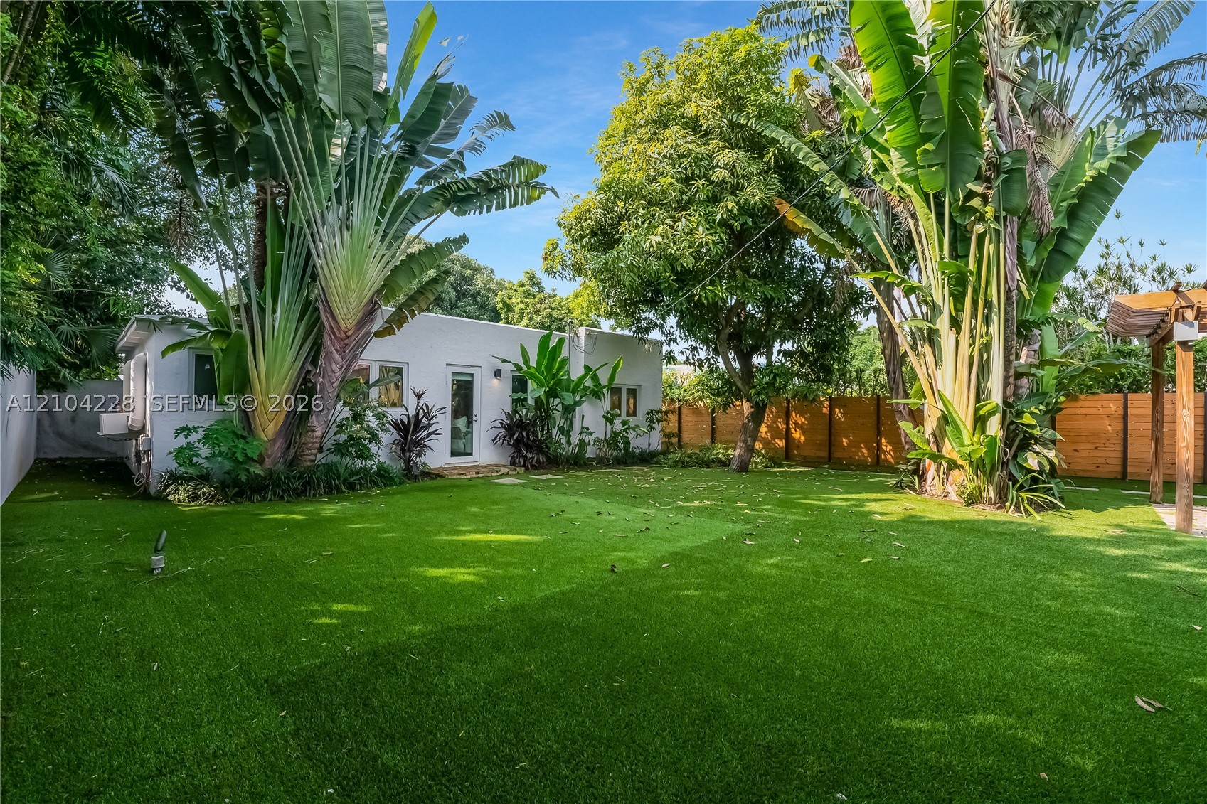 718 NE 87th St, Miami FL 33138