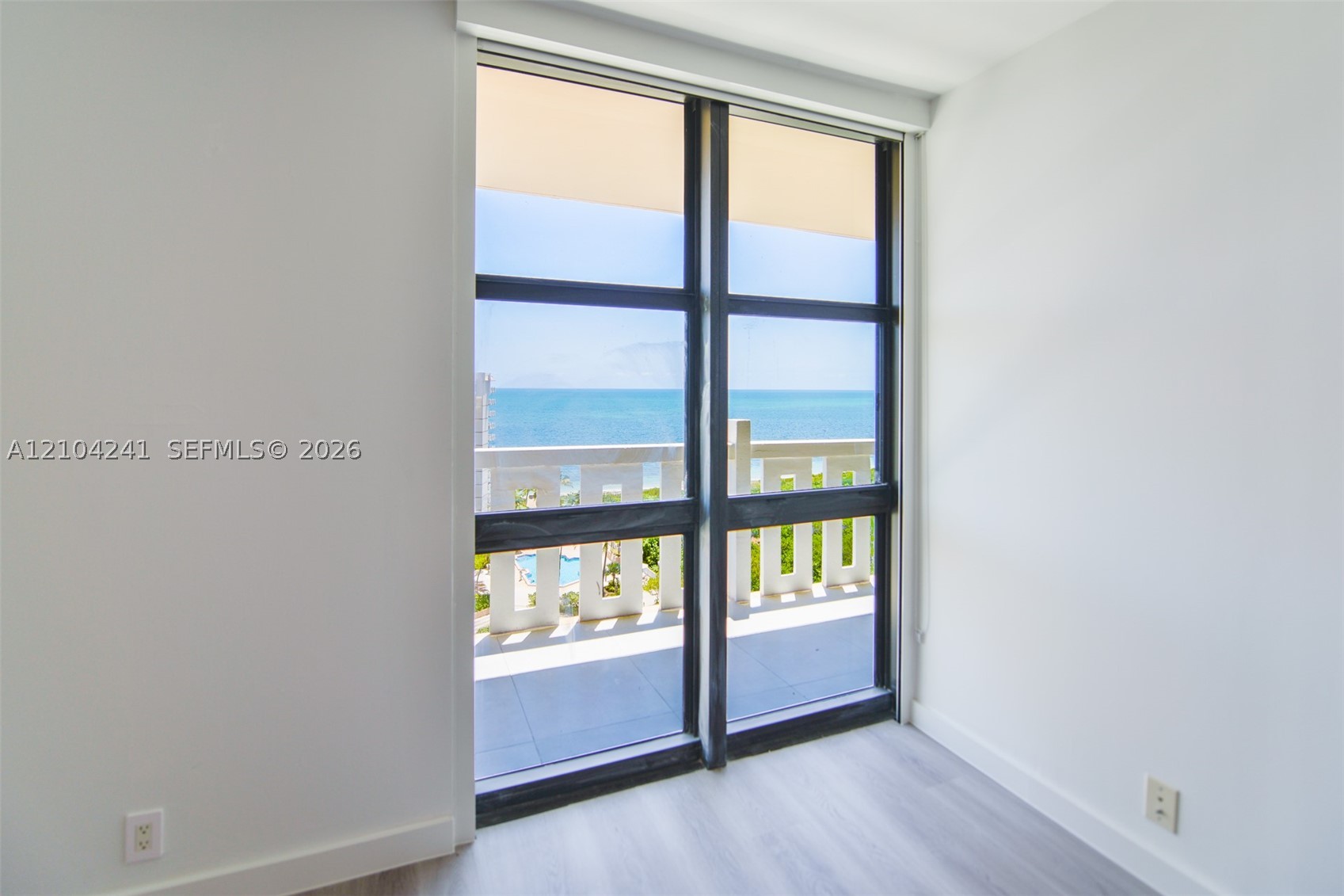 1121 Crandon Blvd #D1206, Key Biscayne FL 33149