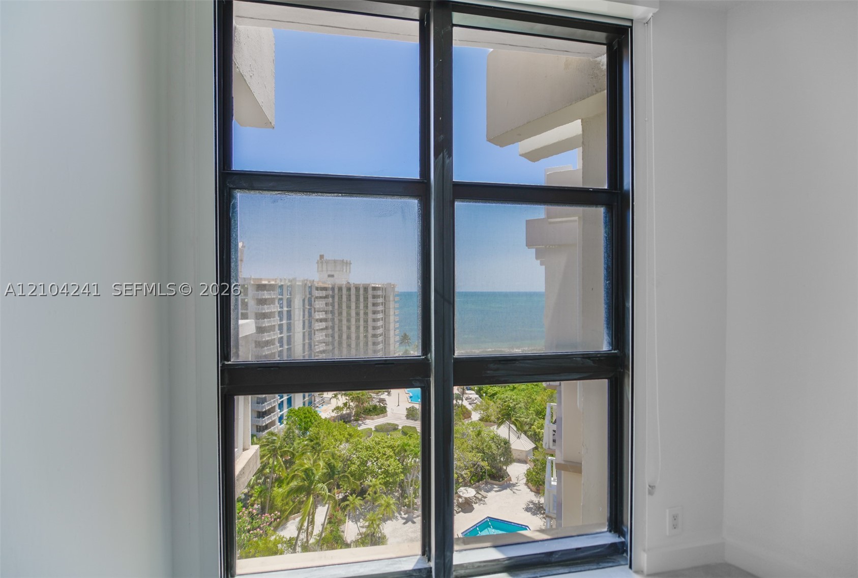 1121 Crandon Blvd #D1206, Key Biscayne FL 33149