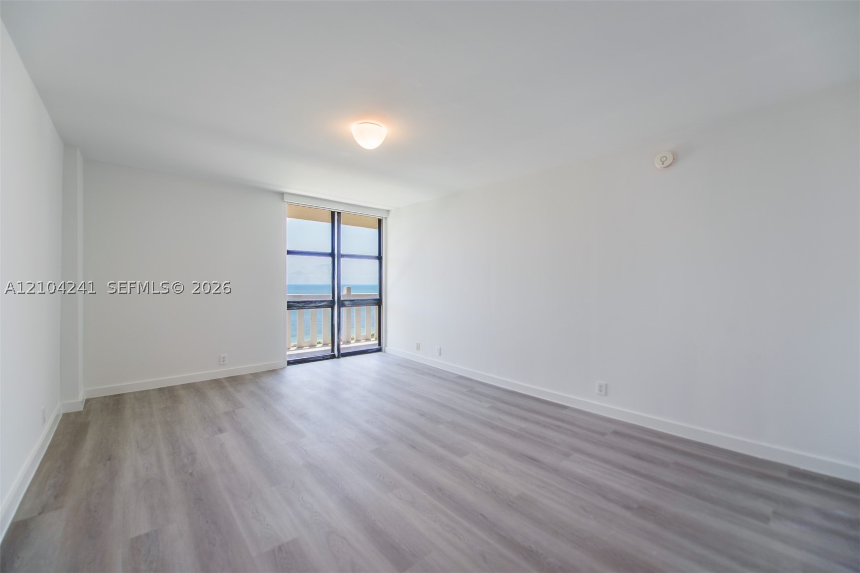 1121 Crandon Blvd #D1206, Key Biscayne FL 33149