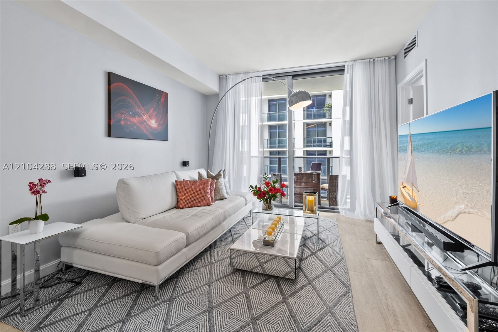 55 SW 9th St #2309, Miami FL 33130