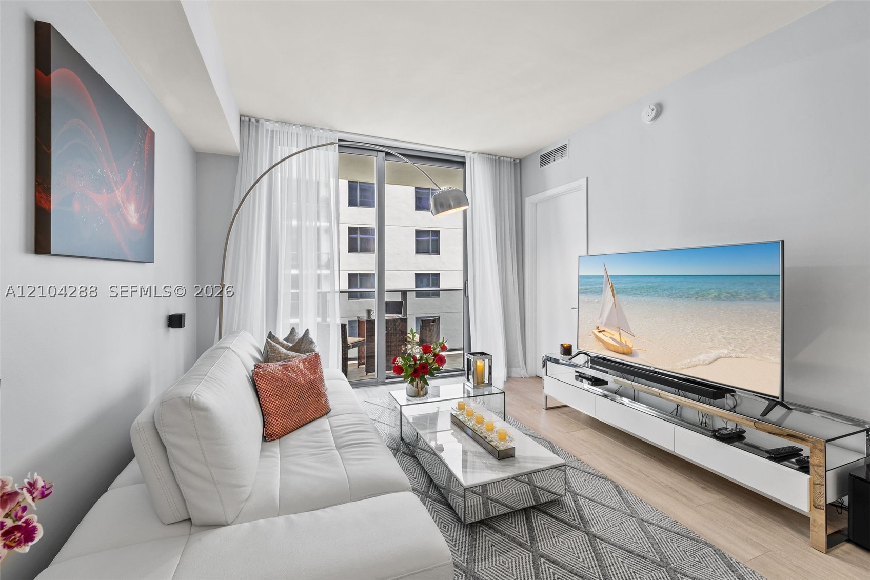 55 SW 9th St #2309, Miami FL 33130