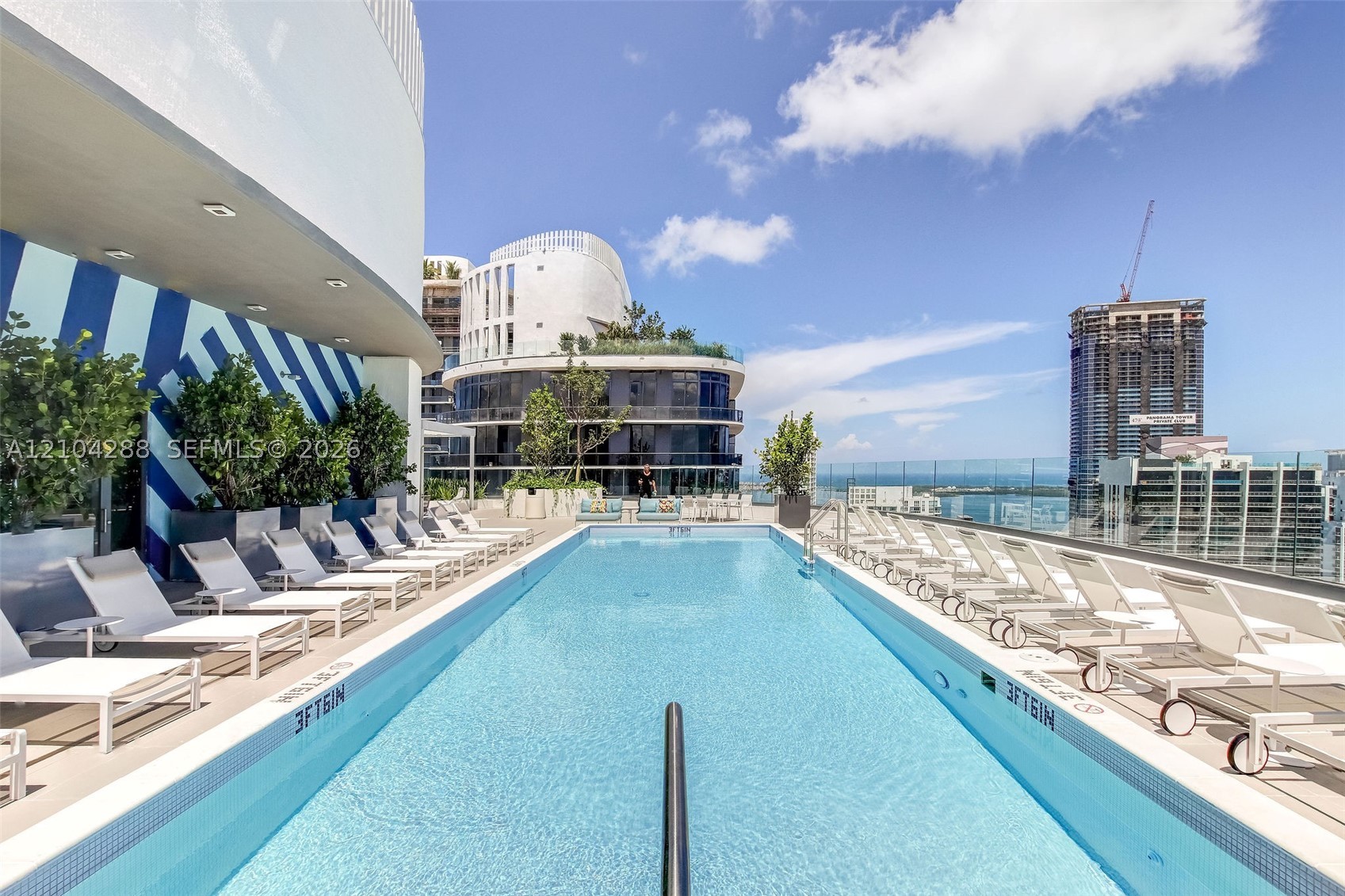 55 SW 9th St #2309, Miami FL 33130