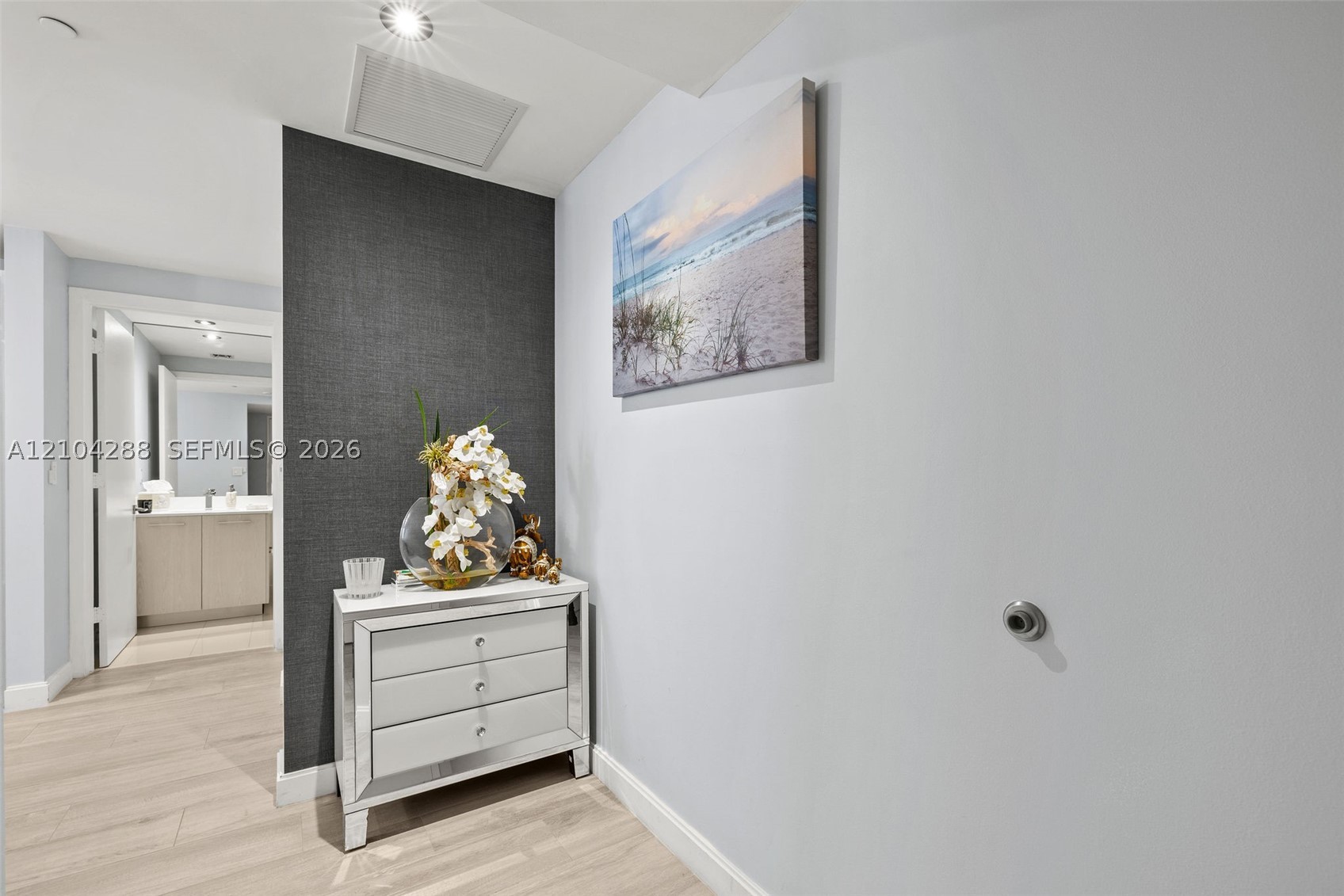 55 SW 9th St #2309, Miami FL 33130