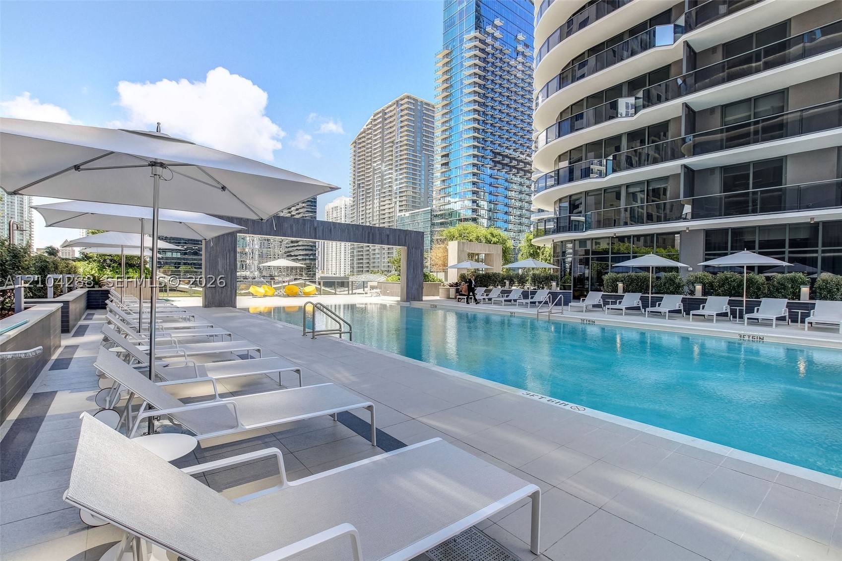 55 SW 9th St #2309, Miami FL 33130
