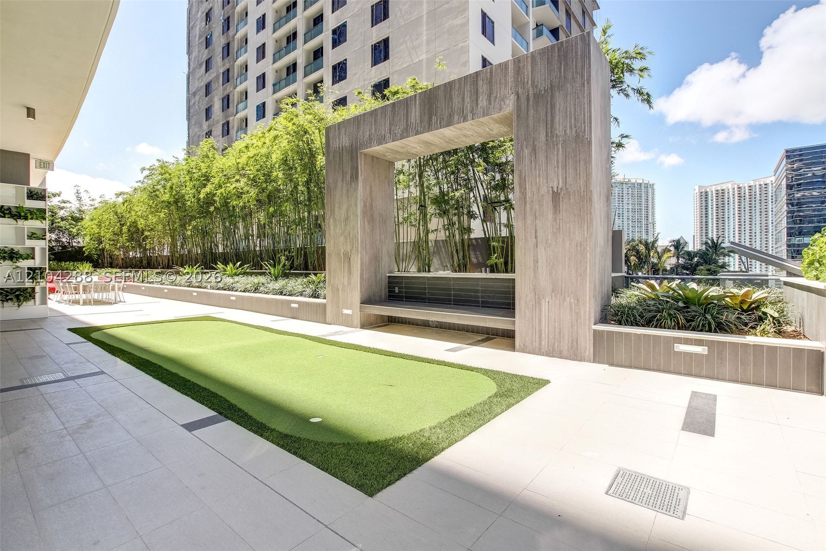 55 SW 9th St #2309, Miami FL 33130