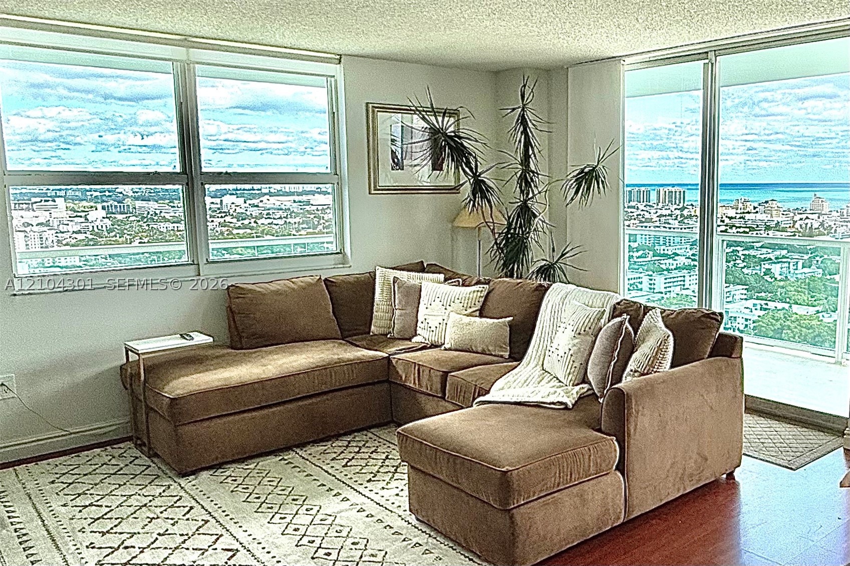 650 West Ave #2712, Miami Beach FL 33139
