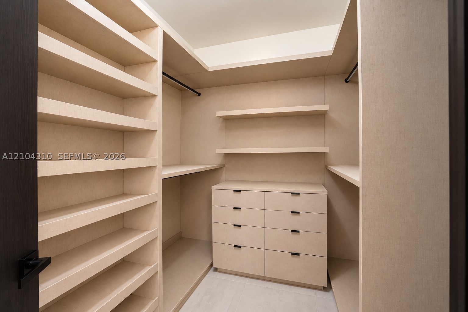 3530 Mystic Pointe Dr #415, Aventura FL 33180
