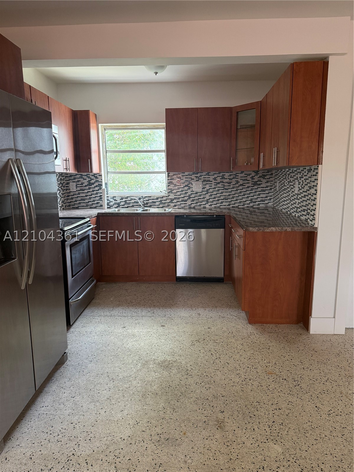 6473 SW 25th St, Miami FL 33155