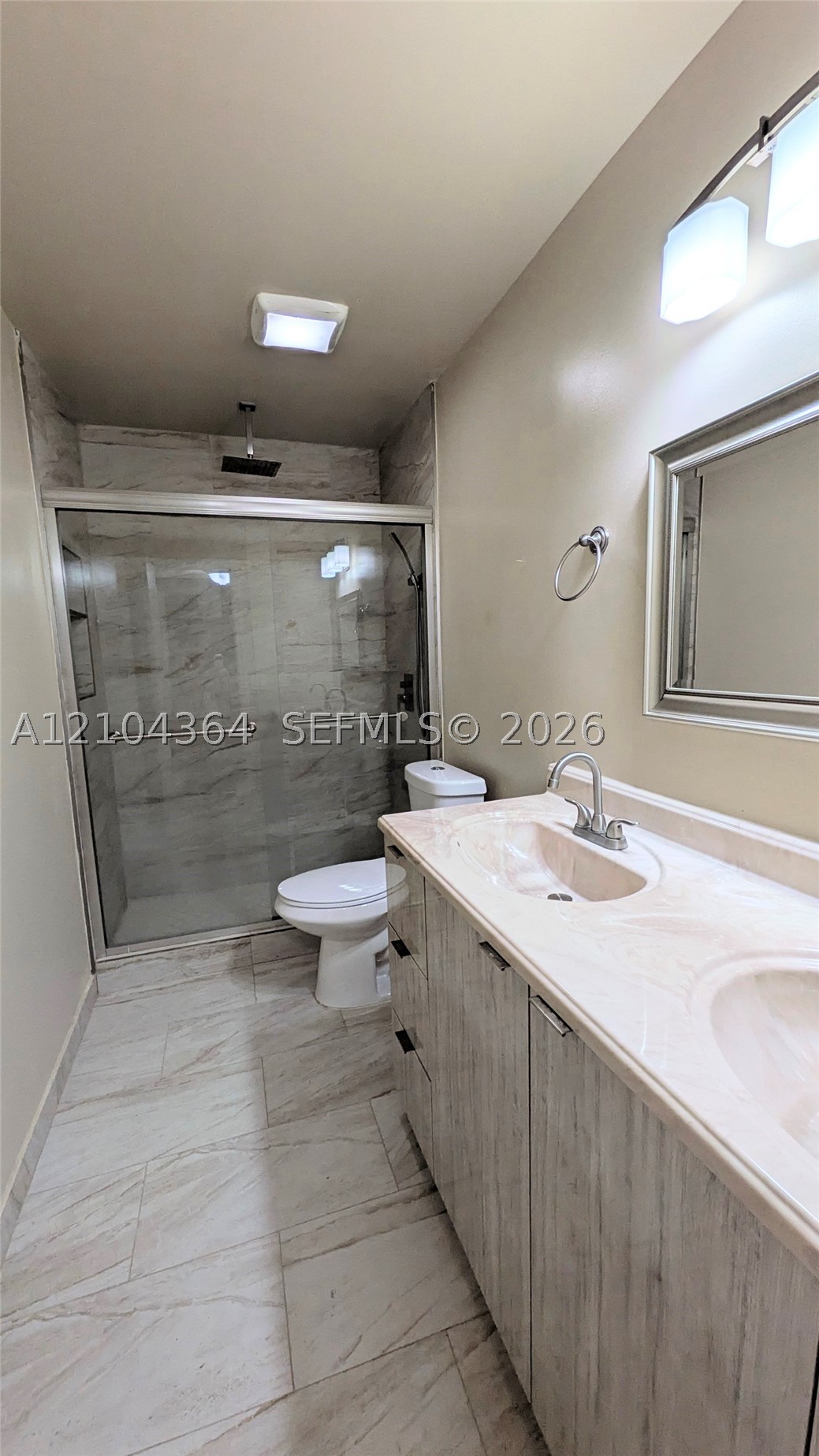 502 NW 11th St, Miami FL 33136