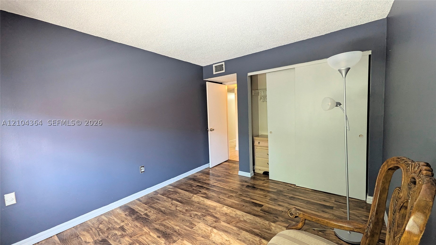 502 NW 11th St, Miami FL 33136