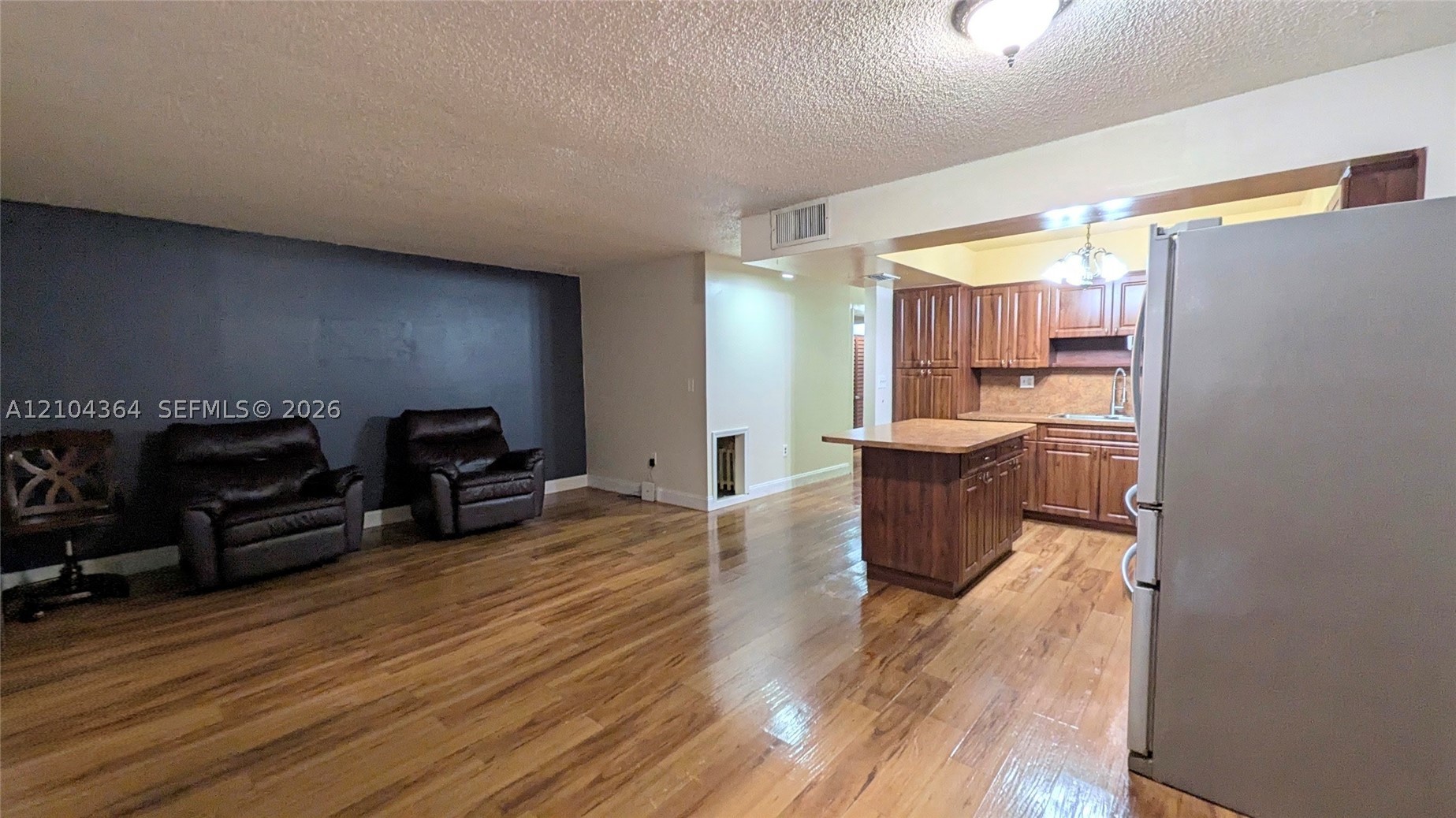 502 NW 11th St, Miami FL 33136