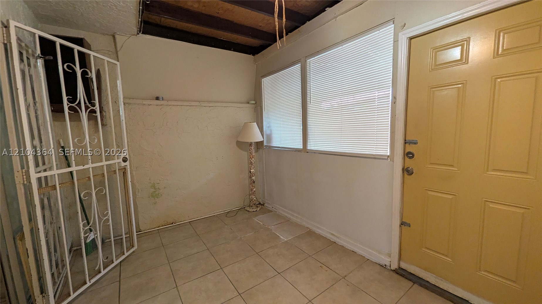 502 NW 11th St, Miami FL 33136