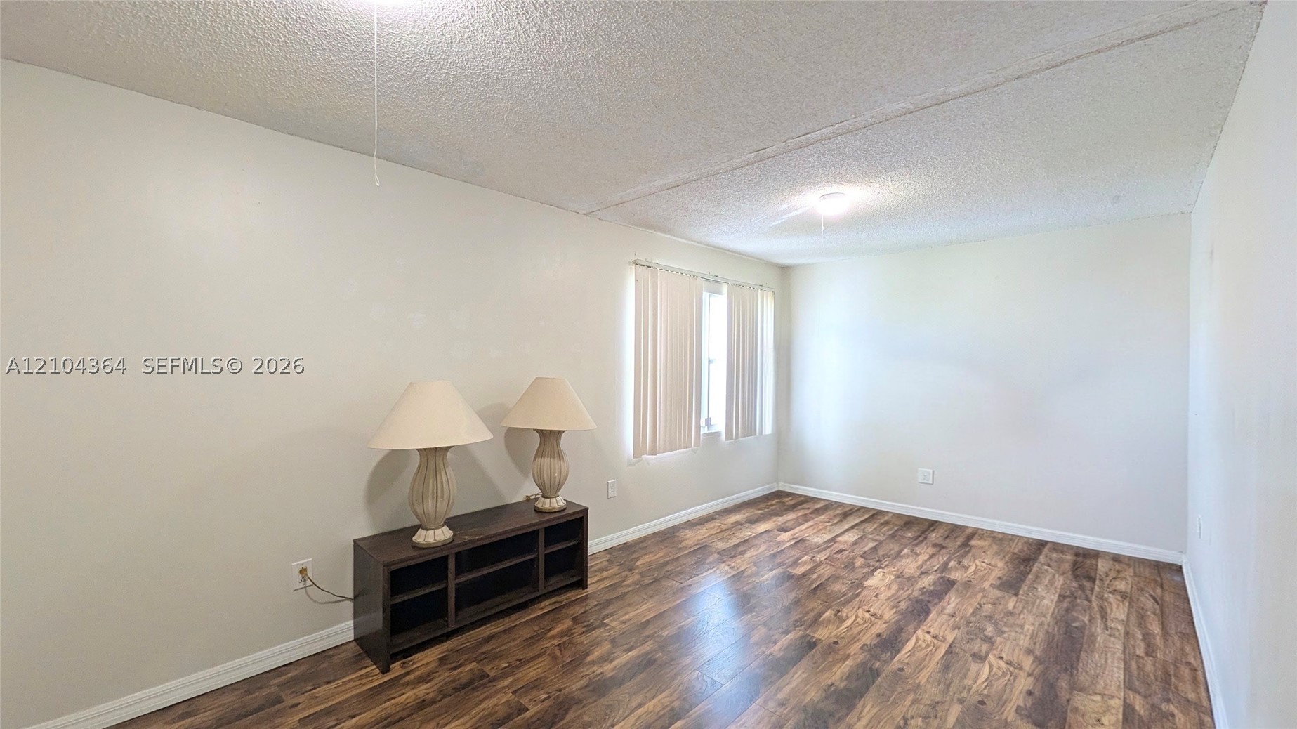 502 NW 11th St, Miami FL 33136