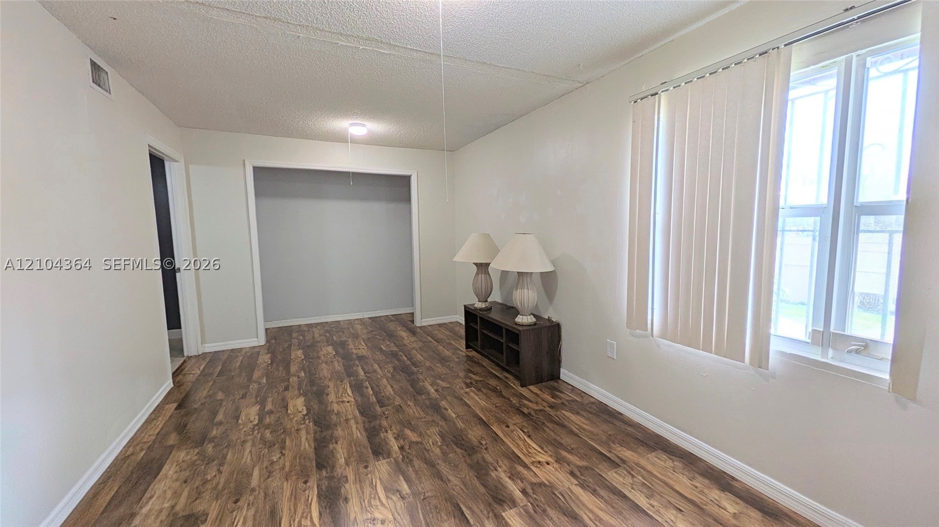 502 NW 11th St, Miami FL 33136
