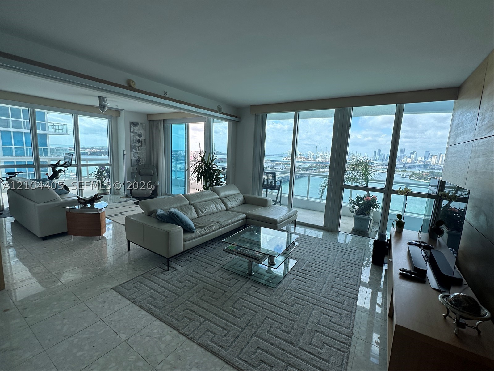 540 West Ave #1811, Miami Beach FL 33139