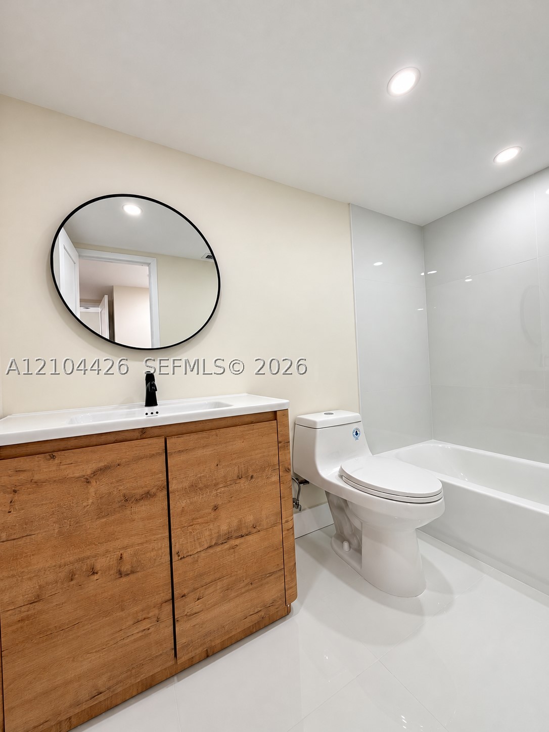 13155 Ixora Ct #804, North Miami FL 33181