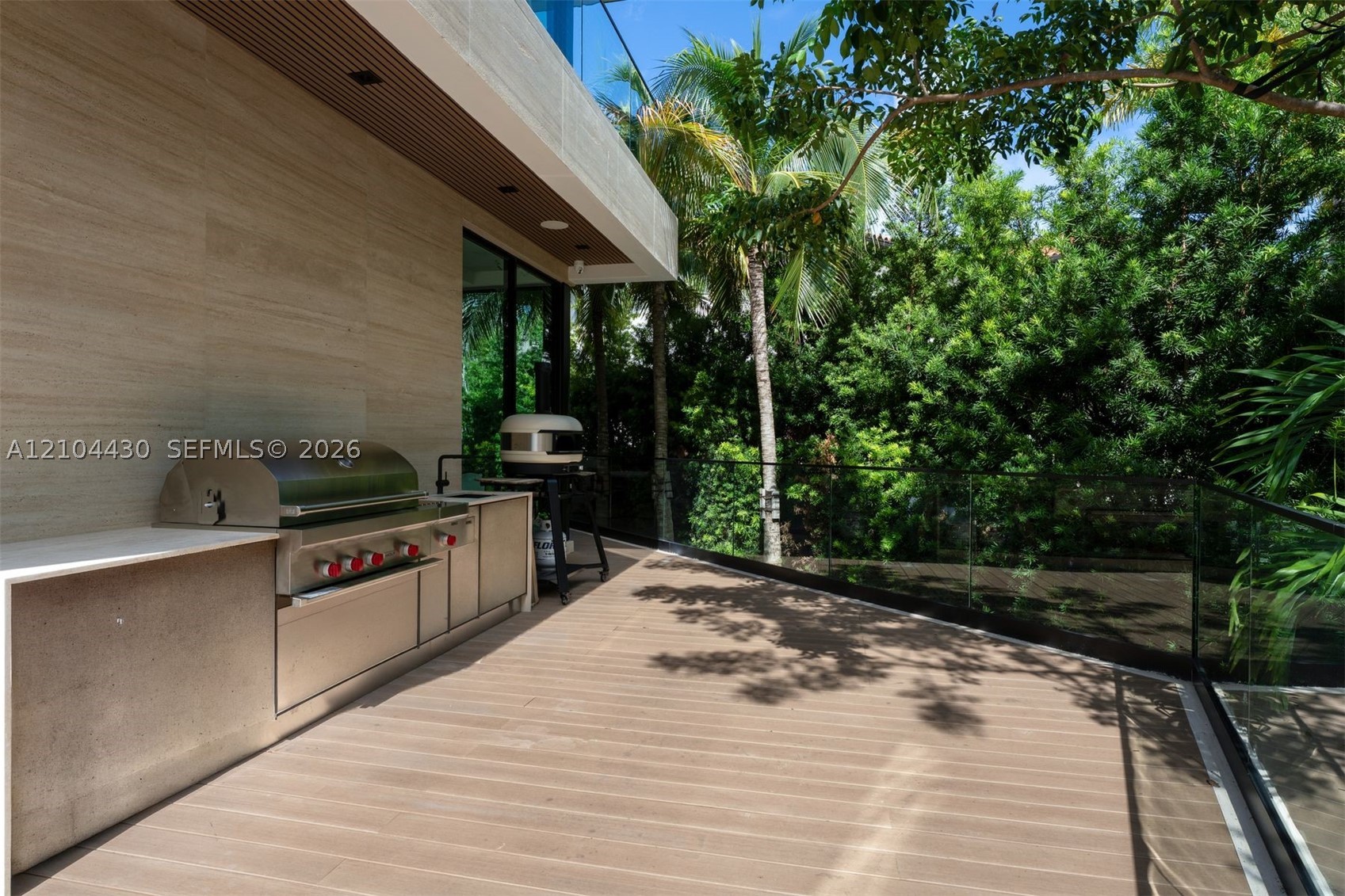 360 Harbor Ln, Key Biscayne FL 33149