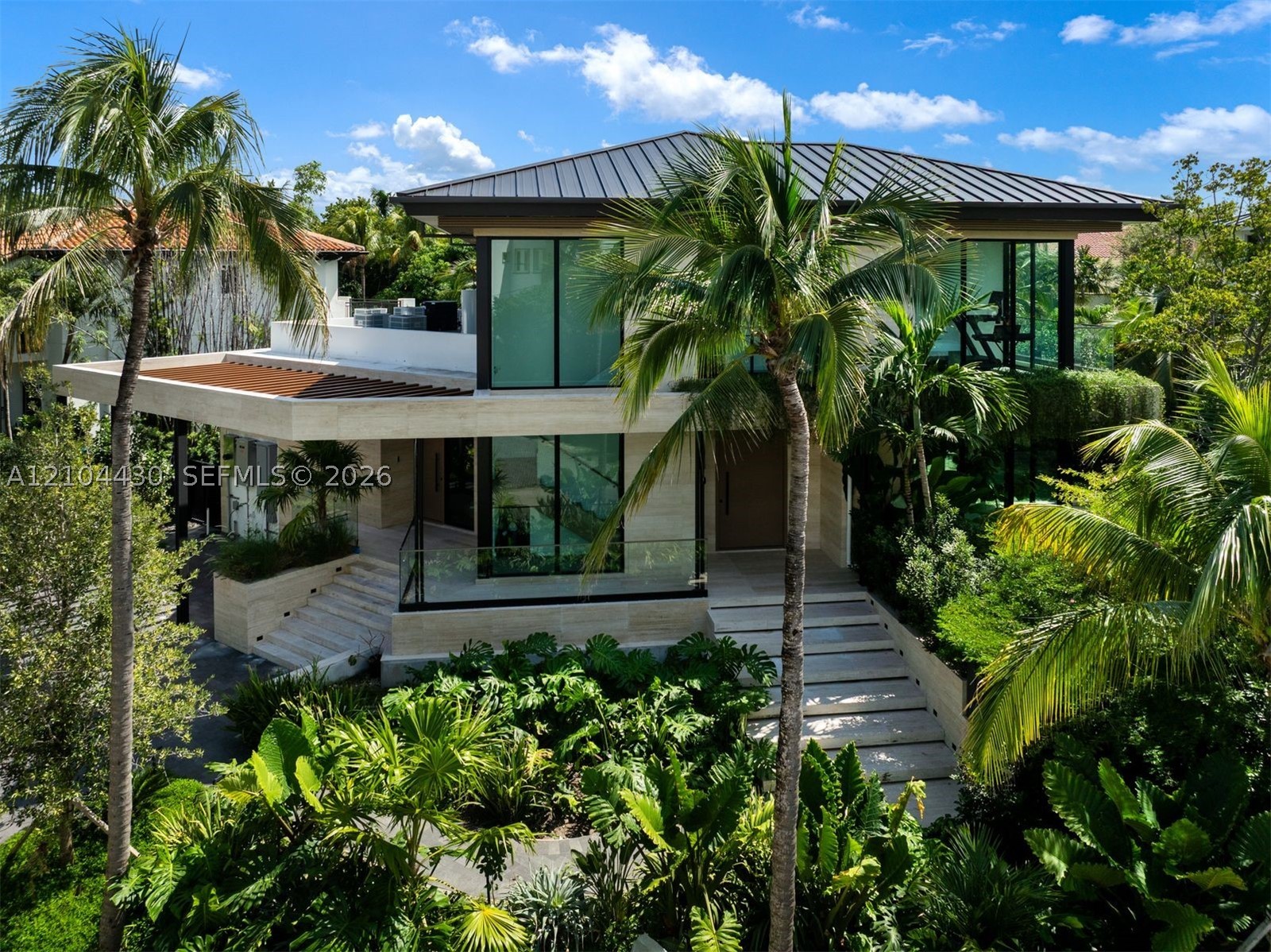 360 Harbor Ln, Key Biscayne FL 33149