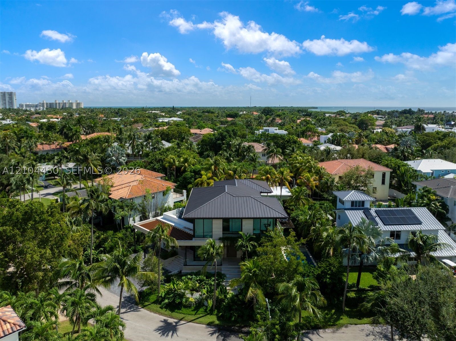 360 Harbor Ln, Key Biscayne FL 33149