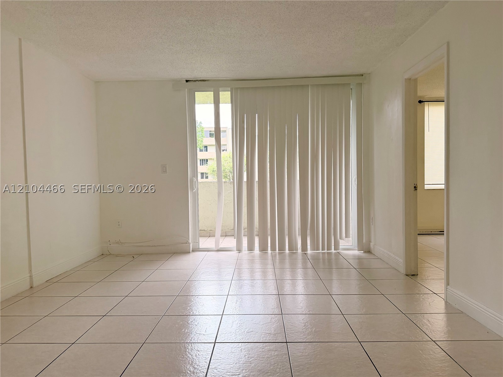 10000 NW 80th Ct #2227, Hialeah Gardens FL 33016