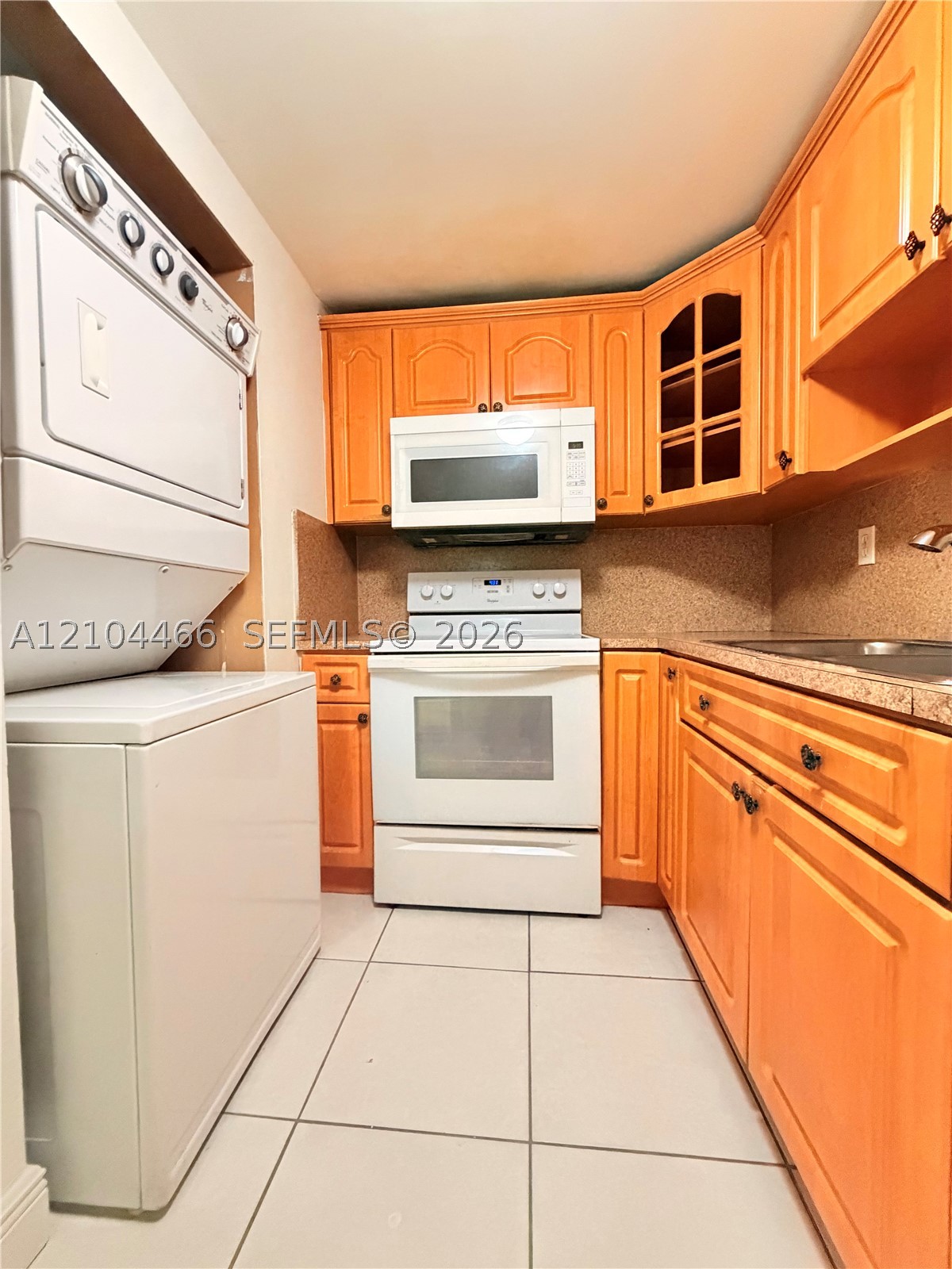 10000 NW 80th Ct #2227, Hialeah Gardens FL 33016