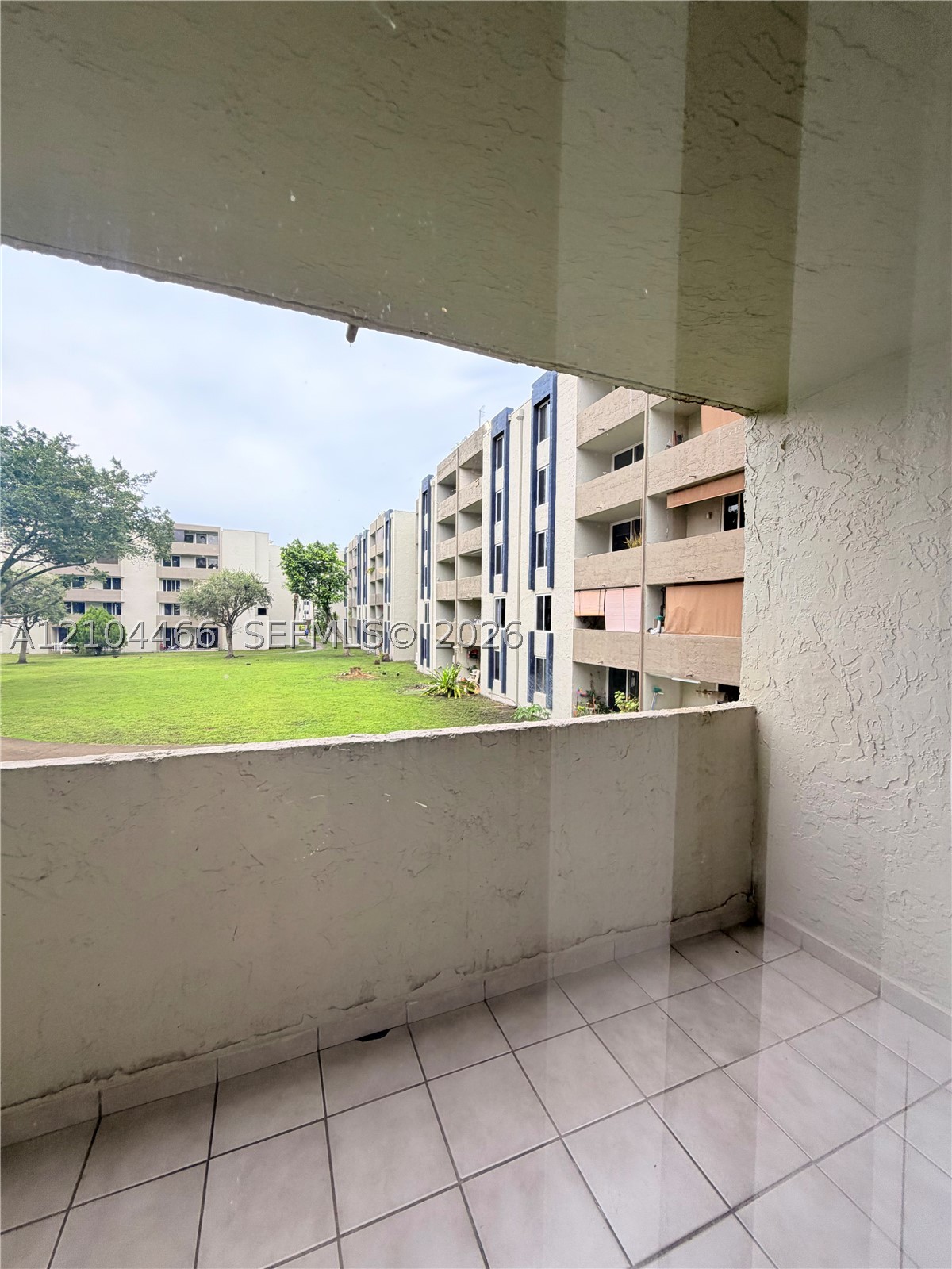10000 NW 80th Ct #2227, Hialeah Gardens FL 33016