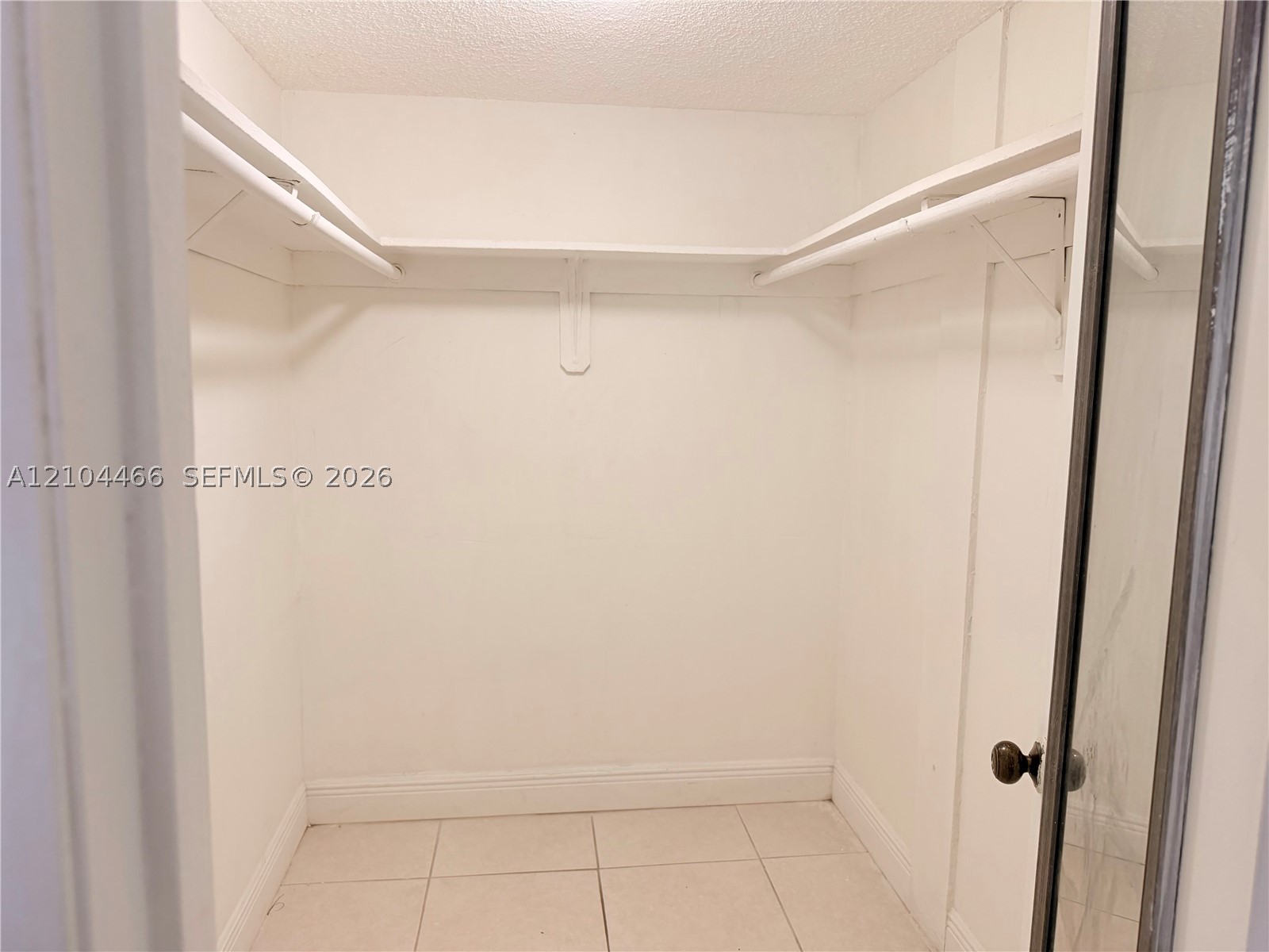 10000 NW 80th Ct #2227, Hialeah Gardens FL 33016