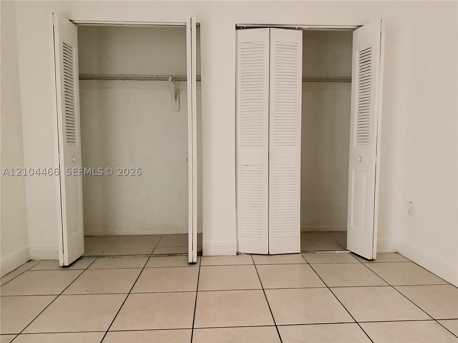 10000 NW 80th Ct #2227, Hialeah Gardens FL 33016
