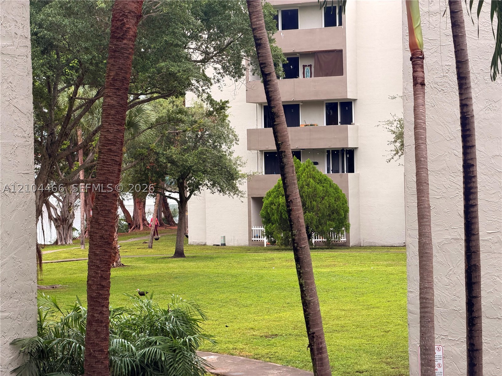 10000 NW 80th Ct #2227, Hialeah Gardens FL 33016