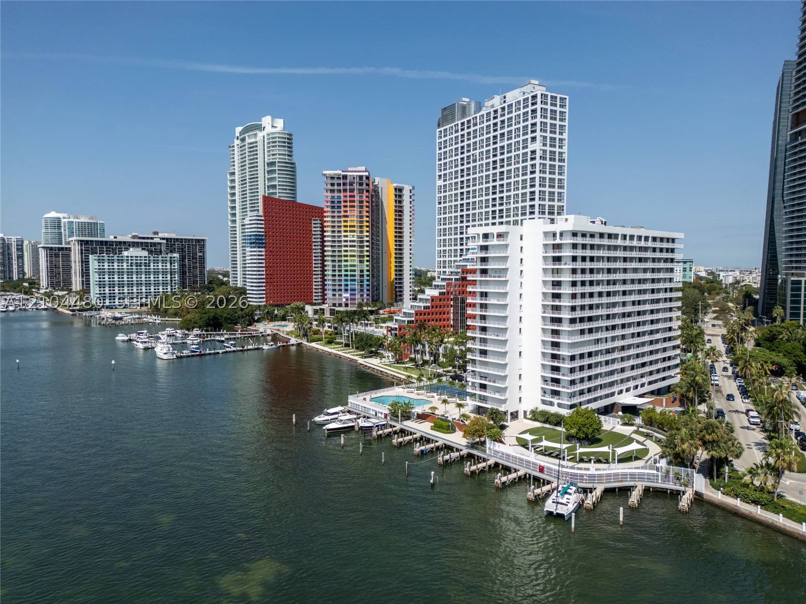 200 SE 15th Rd #4I, Miami FL 33129