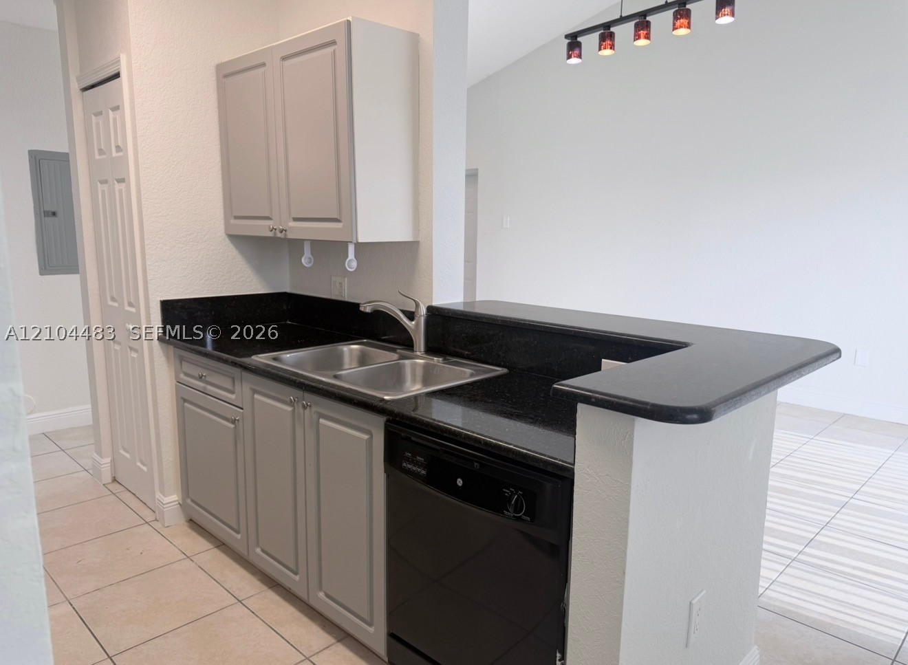 21150 SW 87th Ave #304, Cutler Bay FL 33189